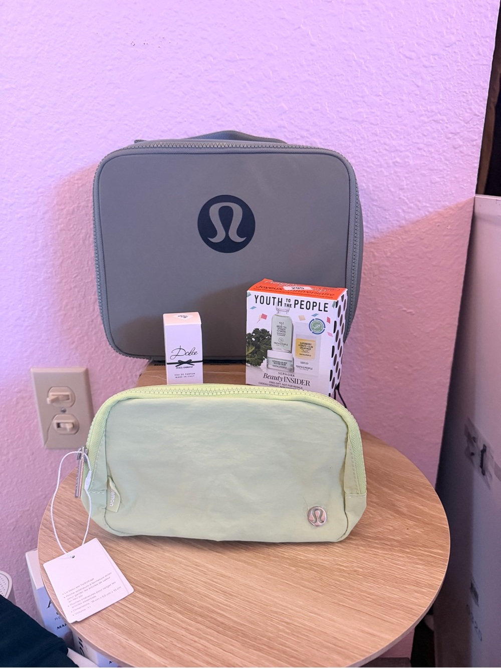 lululemon athletica olive green lunch box/ belt bag dolce dabber youth set